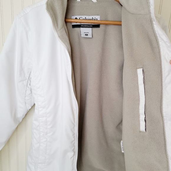 Columbia White soft shell jacket! - Picture 4 of 8